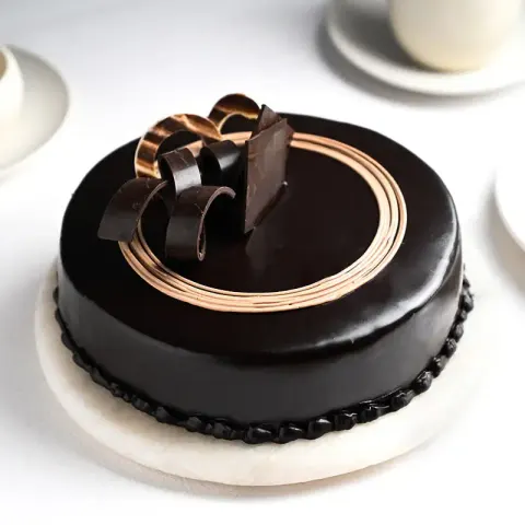 Round Delicious Chocolate Cake