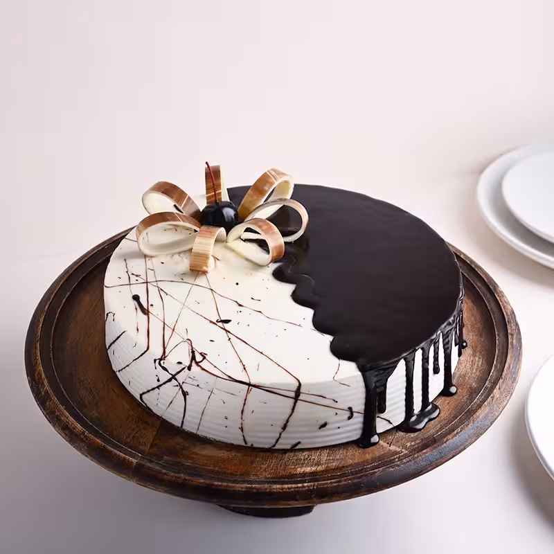 Rich Elegance Choco Vanilla Cake